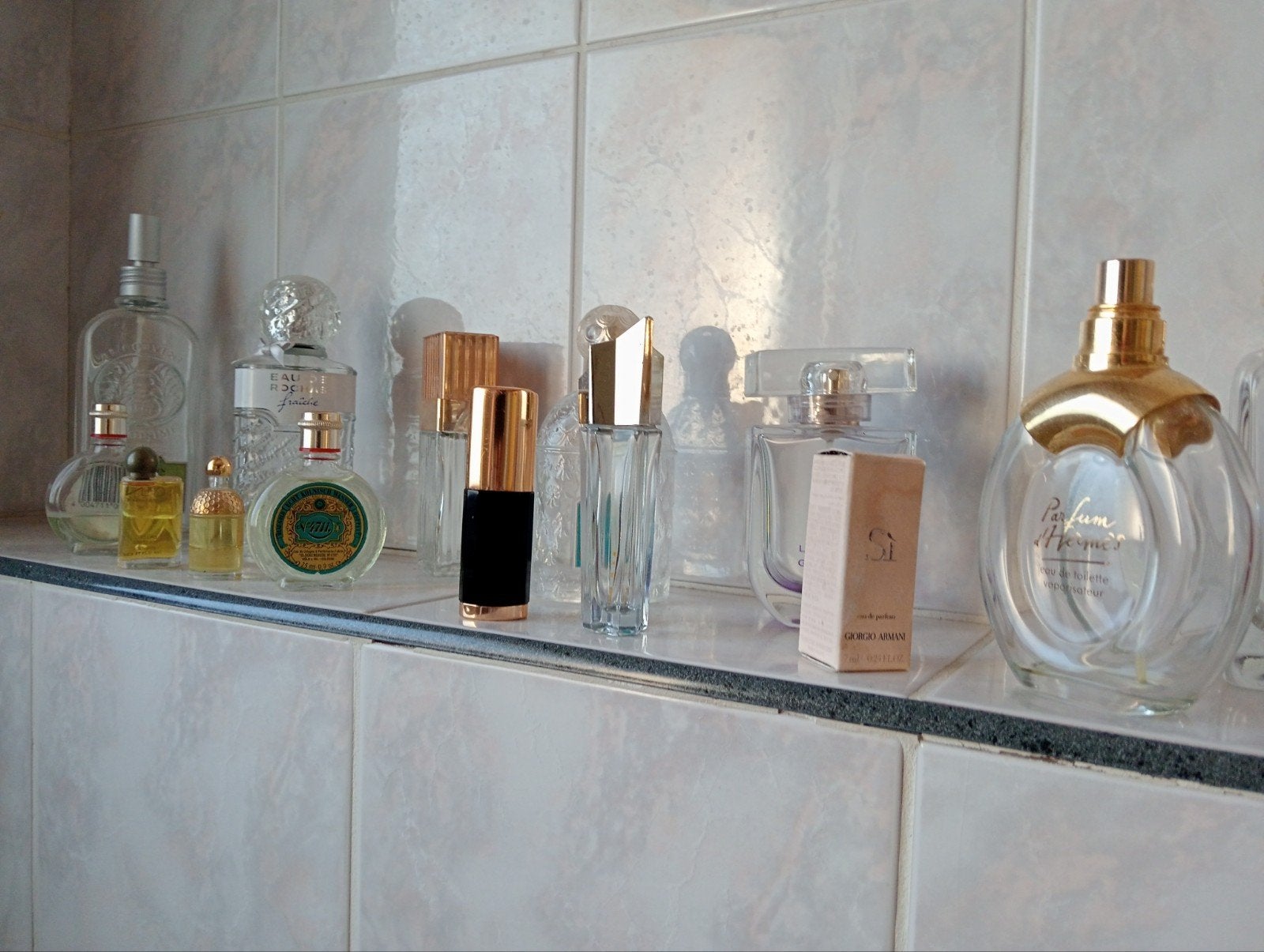miniatures et flacons PARFUMS, Enlèvement ou Envoi, Utilisé, Bouteille de parfum