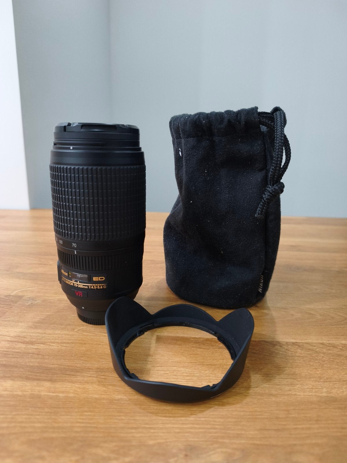 Nikon AF-S Nikkor 70-300 mm f/4.5-5.6G IF-ED VR, Ophalen