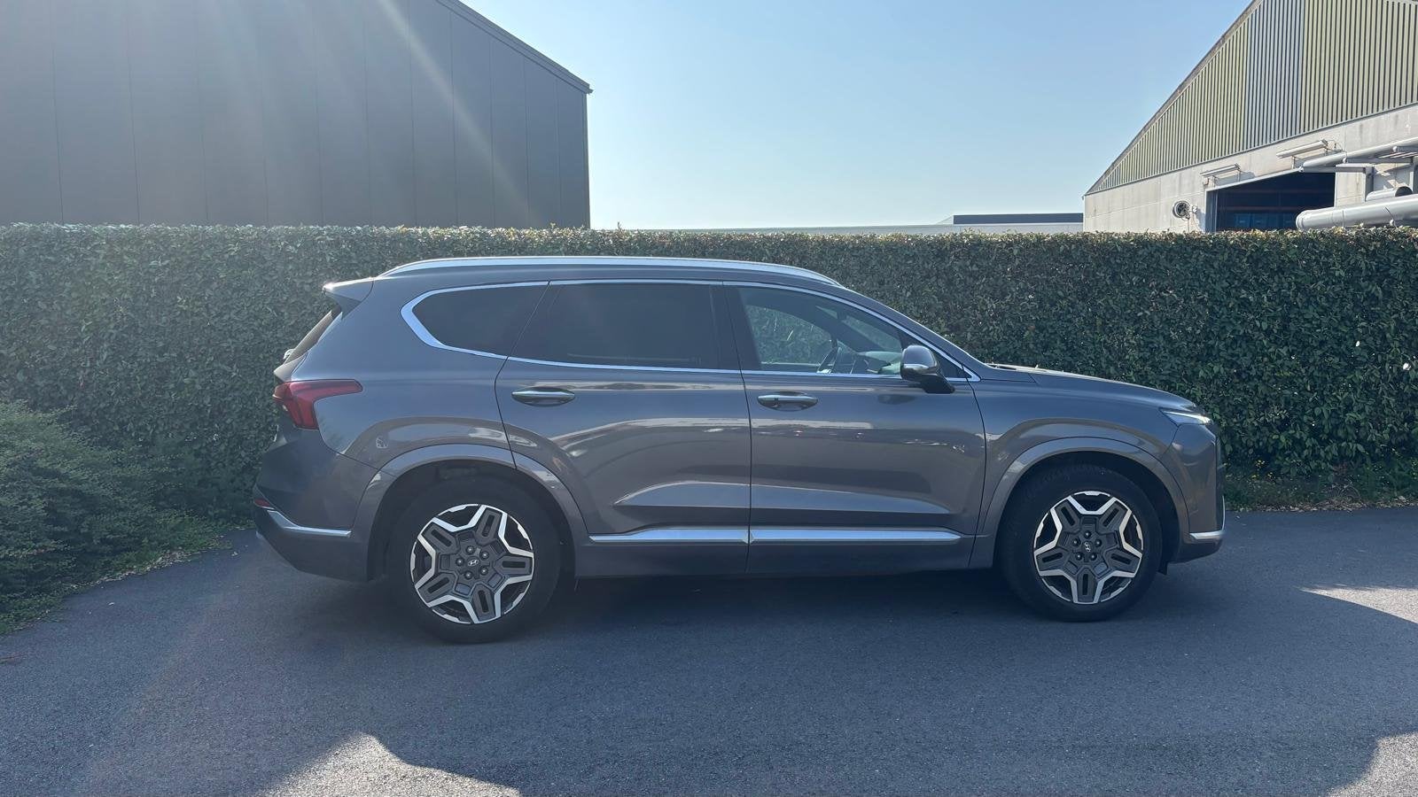 Hyundai Santa Fe HEV 1.6 T-GDi A/T SHINE SAFETY SENSATION LU, Auto's, Automaat, 4 zetels, Santa Fe, 4 cilinders