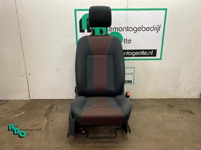 Siège droit d'un Ford Fiesta (Fiesta 08-), -, 3 mois de garantie, -, -