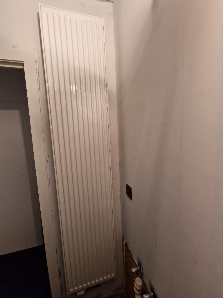 Radiator 40 x 200 x 7cm, 800 watts ou plus, Moins de 60 cm, Enlèvement, Utilisé