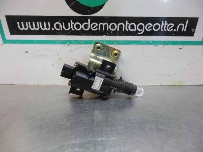 Moteur verrouillage centrale des portes d'un Chrysler PT Cru, Utilisé, -, -, Enlèvement ou Envoi