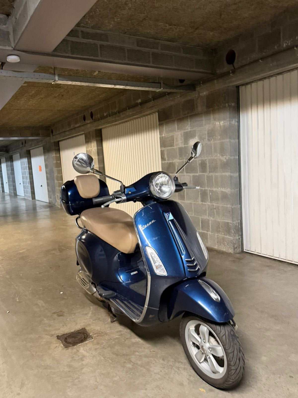 Vespa primavera 125cc, Ophalen, Overige modellen, 125 cc, Zo goed als nieuw
