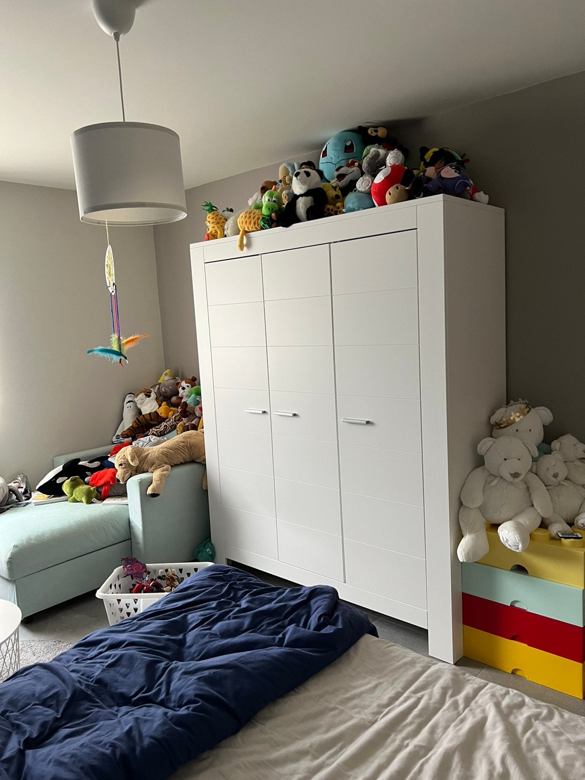 Kleerkast bopita 3 deuren, Kinderen en Baby's, Kinderkamer | Commodes en Kasten, Ophalen, Zo goed als nieuw, Kast