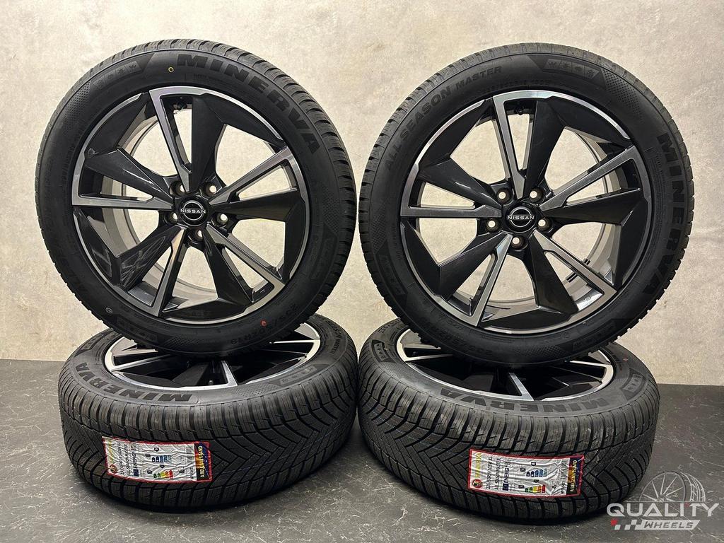 19” Nissan Qashqai J12 Velgen + all season Banden 235/50/19, Auto-onderdelen, Banden en Velgen, 19 inch, Gebruikt, -, -