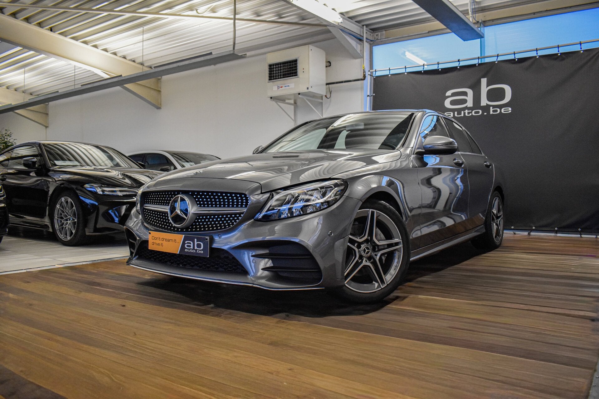 Mercedes-Benz C 200 LIMOUSINE, AMG-LINE, CAMERA, APPLE/ANDR, Auto's, 4 deurs, 1497 cc, 4 cilinders, 0 kg
