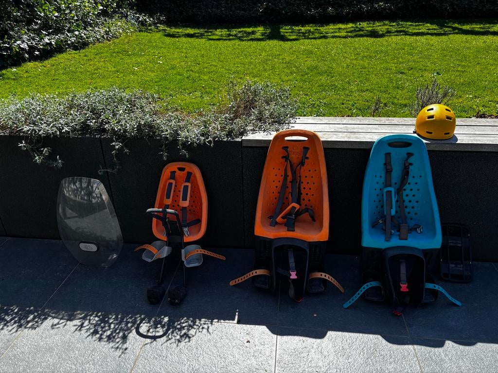 Fietstoel Yepp achteraan oranje en blauw+adaptor beschikbaar, Fietsen en Brommers, Ophalen, Zo goed als nieuw