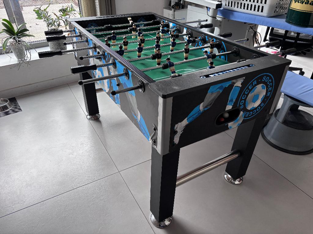 voetbaltafel, Hobby en Vrije tijd, Drie of vier spelers, Ophalen, Gebruikt