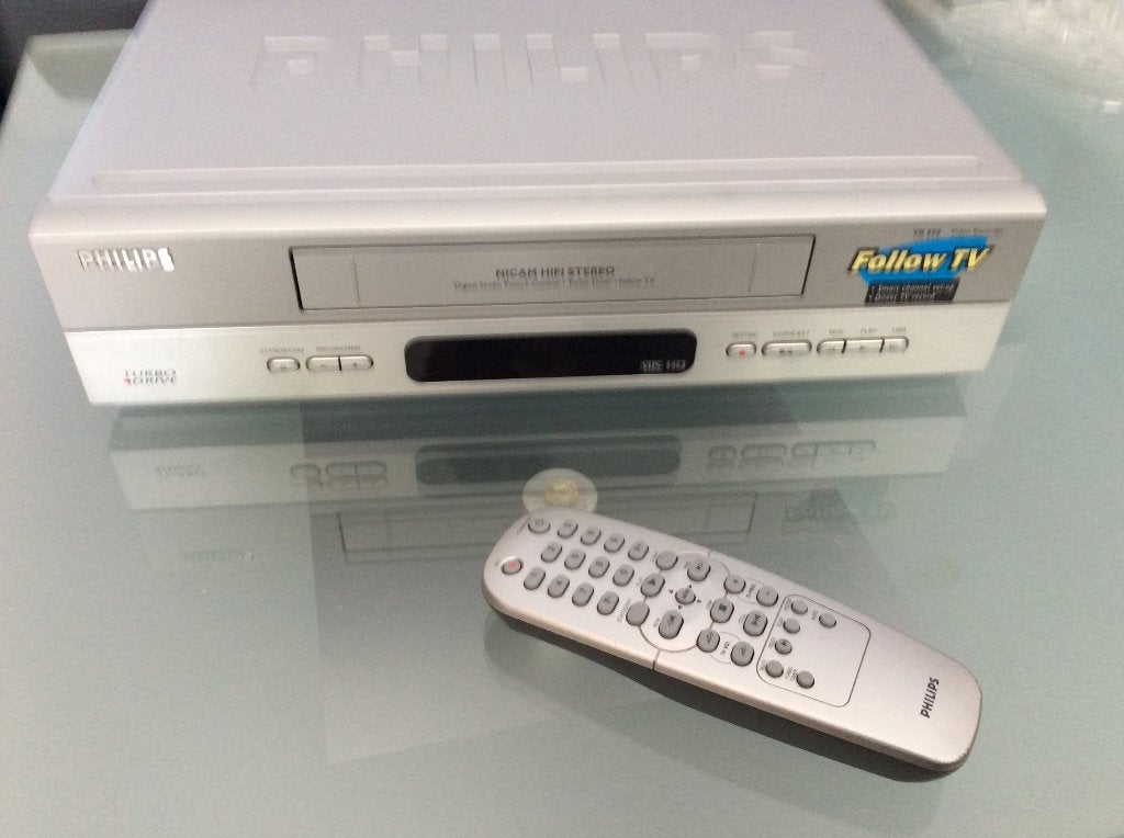 videorecorder Philips + afstandsbediening, Audio, Tv en Foto, Ophalen of Verzenden, Zo goed als nieuw, VHS-speler of -recorder