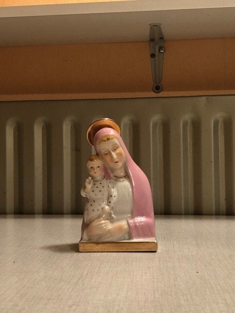 Maria met kind, Envoi
