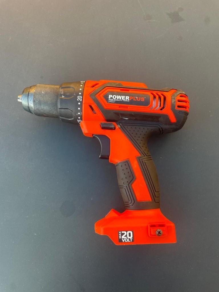 Accuschroefboormachine met batterij en oplader, Doe-het-zelf en Bouw, Ophalen, Zo goed als nieuw, Boor- en Schroefmachine, Variabele snelheid