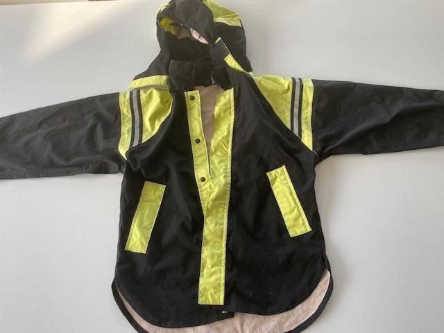 Verkleedkledij - Jas Brandweer, Ophalen, Gebruikt, 122 t/m 128, Jongen of Meisje