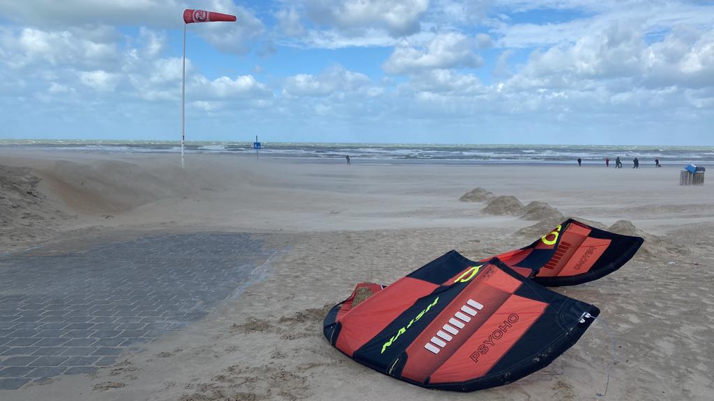 Naish Naish Psycho 9m 2026, Watersport en Boten, Kitesurfen, Ophalen, Zo goed als nieuw, 9 m², Kite