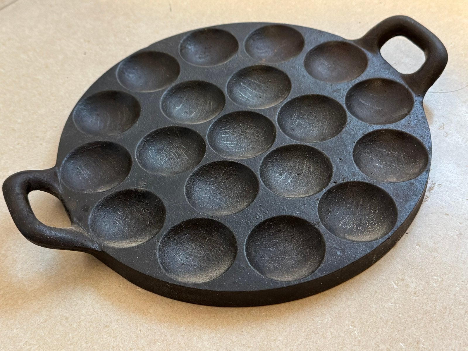 Antieke zware poffertjes pan, Ophalen, Gebruikt