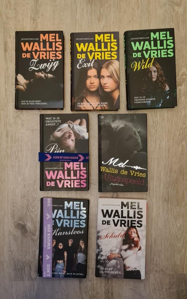 Boeken Mel Wallis De Vries - young adult - thriller, Ophalen