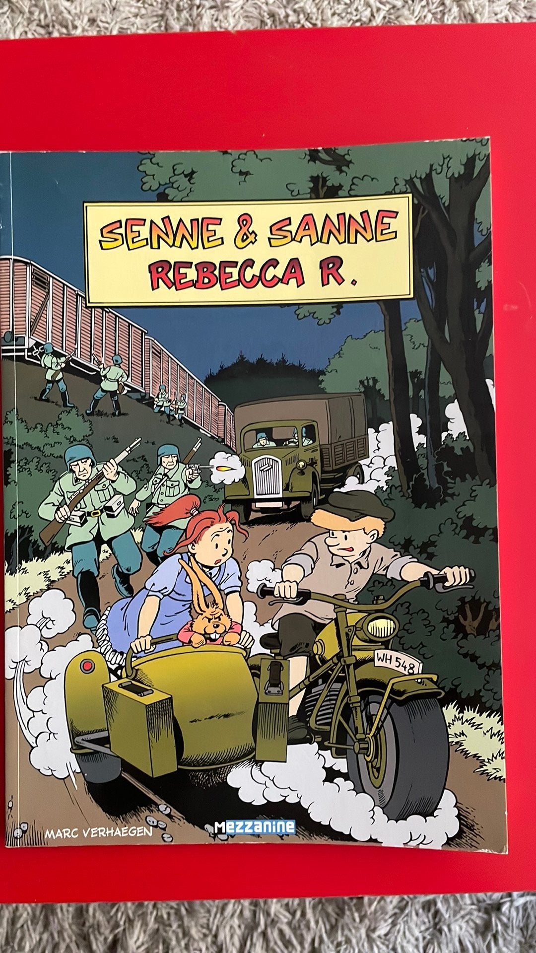 Senne & Sanne 1 Rebecca R. / Marc Verhaegen, Gelezen, Eén stripboek, Verhaegen, Ophalen of Verzenden