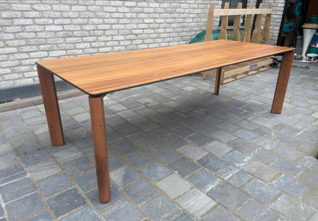 Belle table à manger en placage de noyer, Enlèvement, Comme neuf, Rectangulaire