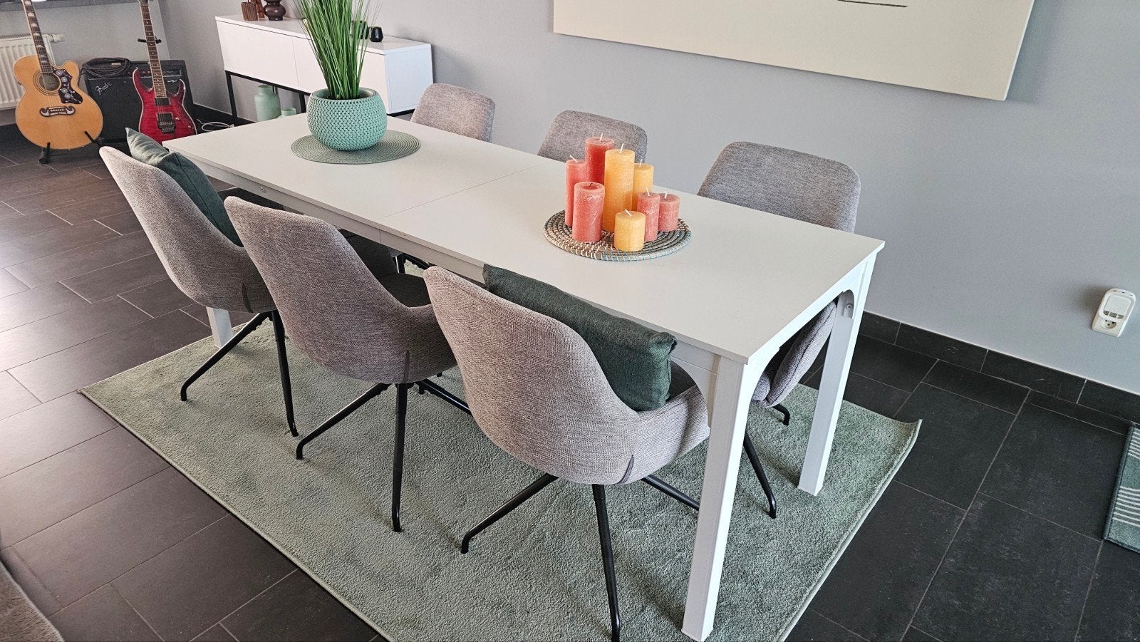 Eettafel+ stoelen, Ophalen