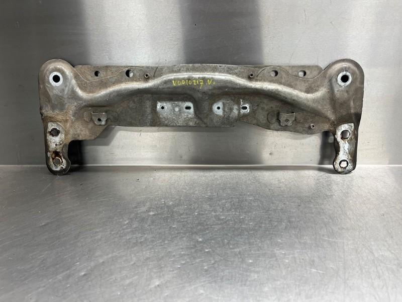 RADIATEURBALK Nissan NV 250 (WF) (01-2021/-), Gebruikt, Nissan