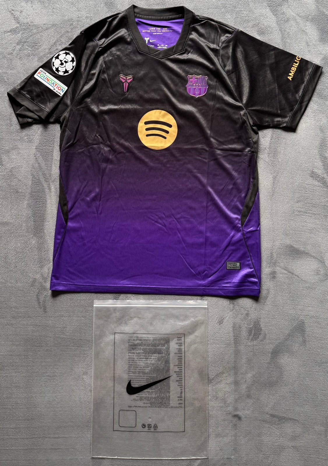 FC Barcelone x Kobe Bryant Lamine Yamal UCL Éxterieur26/27, Plus grand que la taille XL, Enlèvement ou Envoi, Neuf, Maillot