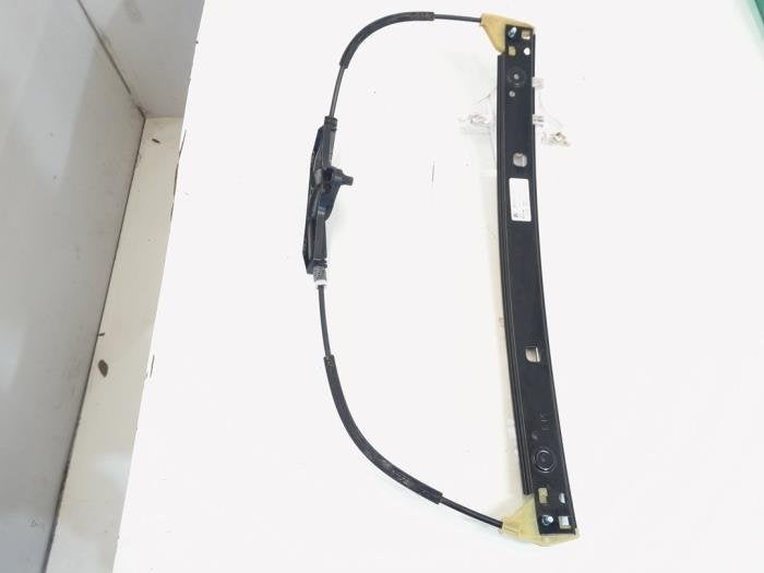 Mécanique vitre 4portes arrière gauche d'un Skoda Octavia, Autos : Pièces & Accessoires, Vitres & Accessoires, -, 3 mois de garantie