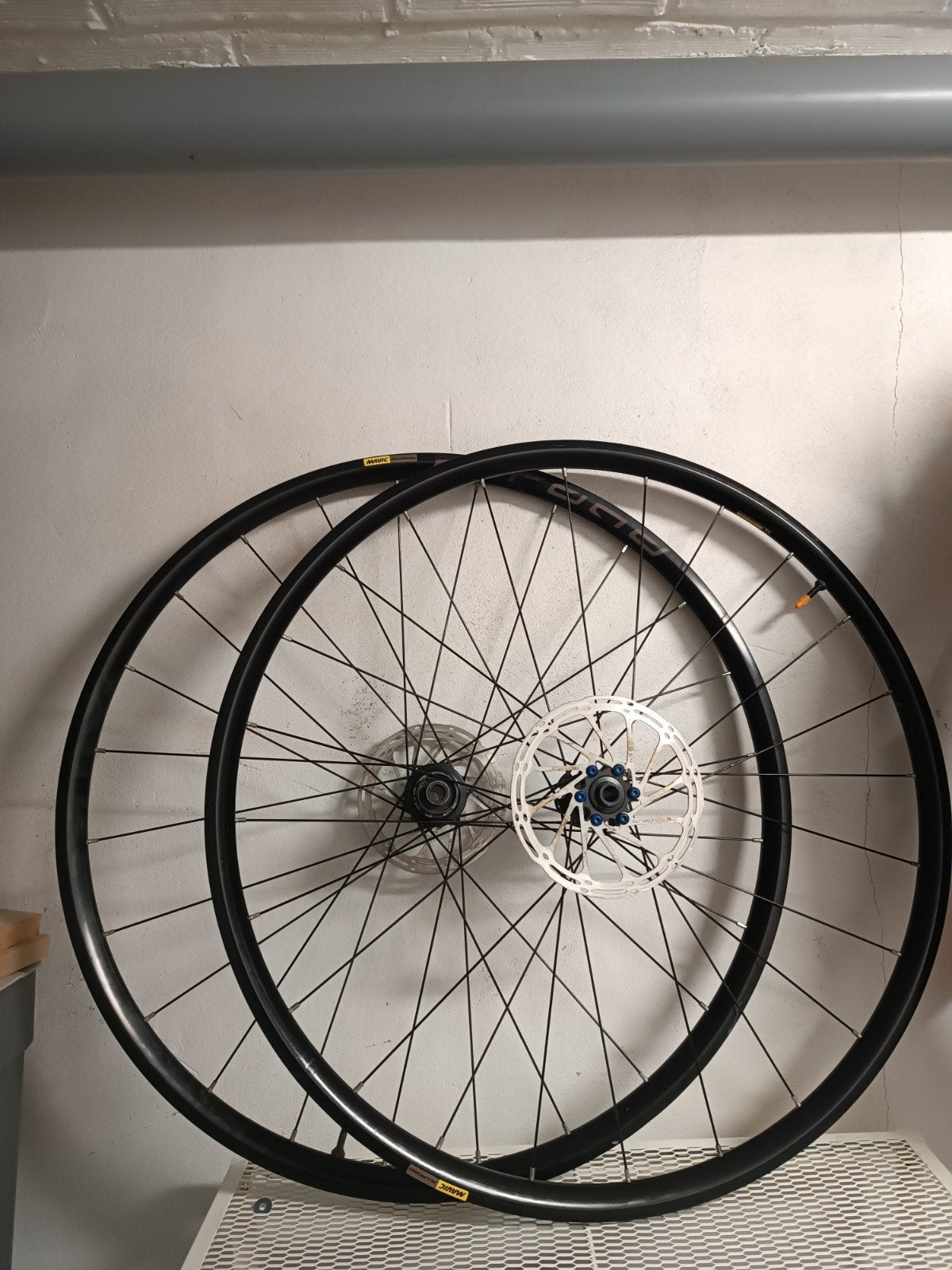 Mavic allroad velgenset 2023 aankoop, 1000km gravel, Gebruikt, Aluminium, Mavic, Ophalen