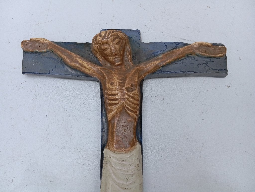 Rogier Vandeweghe groot kruisbeeld aardewerk, Antiek en Kunst, Ophalen of Verzenden