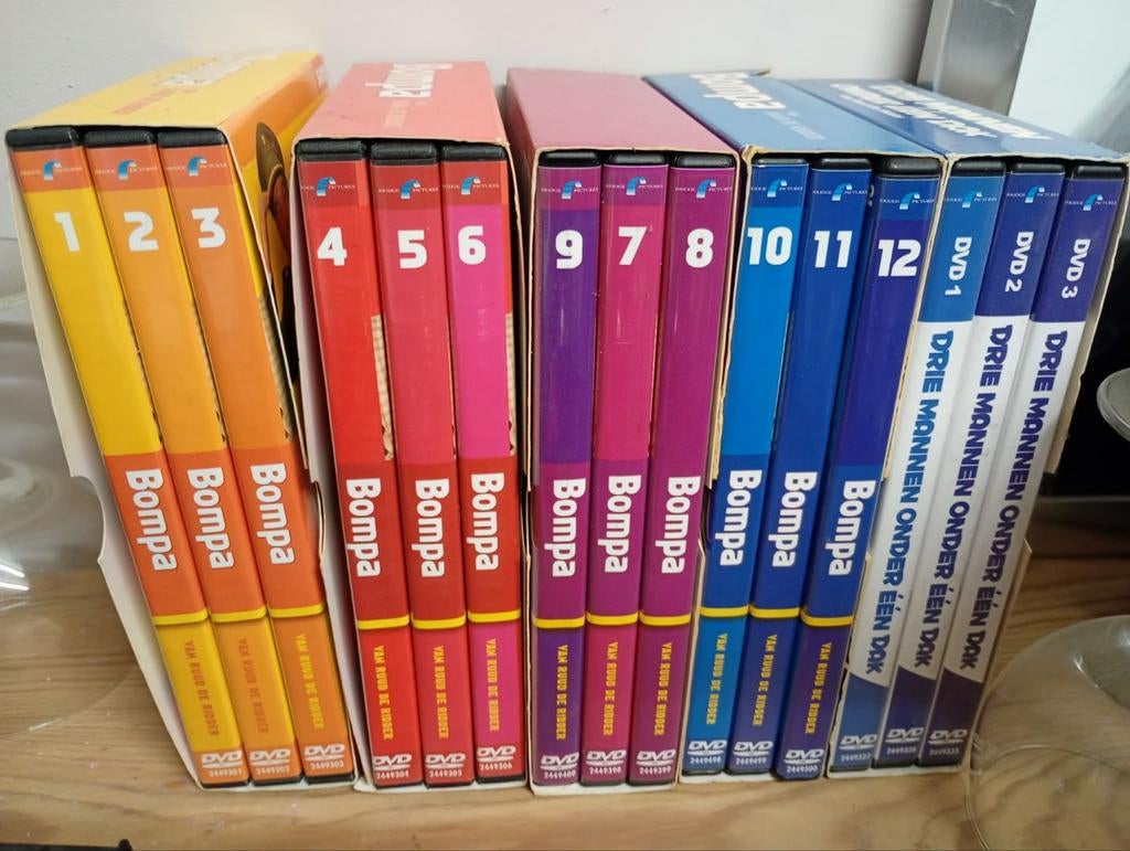 Dvd box de bompa  dvd box 3 mannen order een dak, Enlèvement