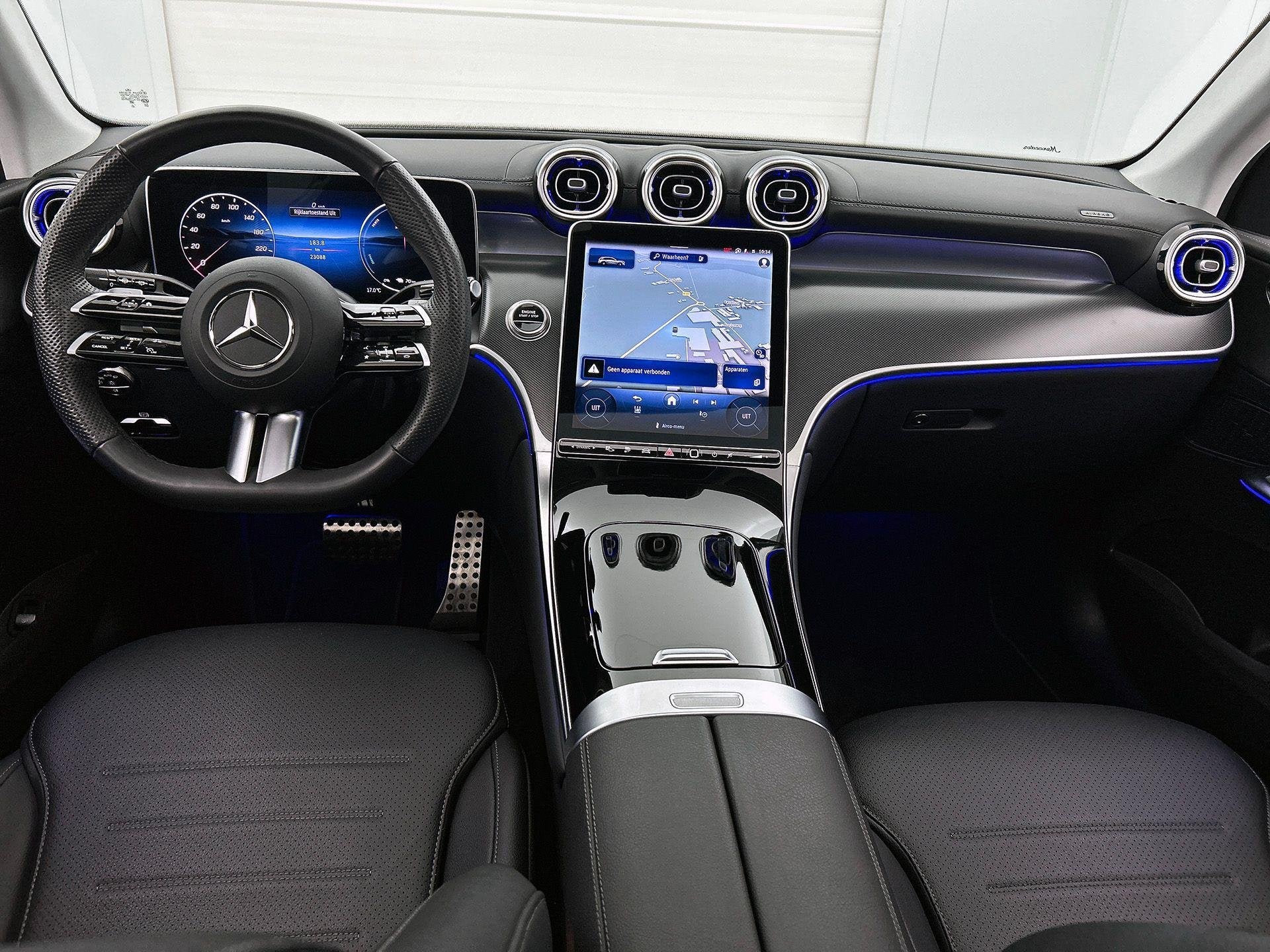 Mercedes-Benz GLC-klasse 300 DE 4MATIC SUV AMG Line | Panora, Autos, https://public.car-pass.be/vhr/43715d21-769b-404d-8e80-31eb703de4f5