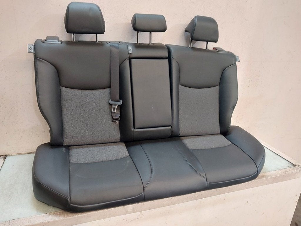 BANQUETTE ARRIÈRE Toyota Corolla Cross (01-2020/-), Dhr. J. Ham, Administratie@autoham.nl, Toyota, Utilisé