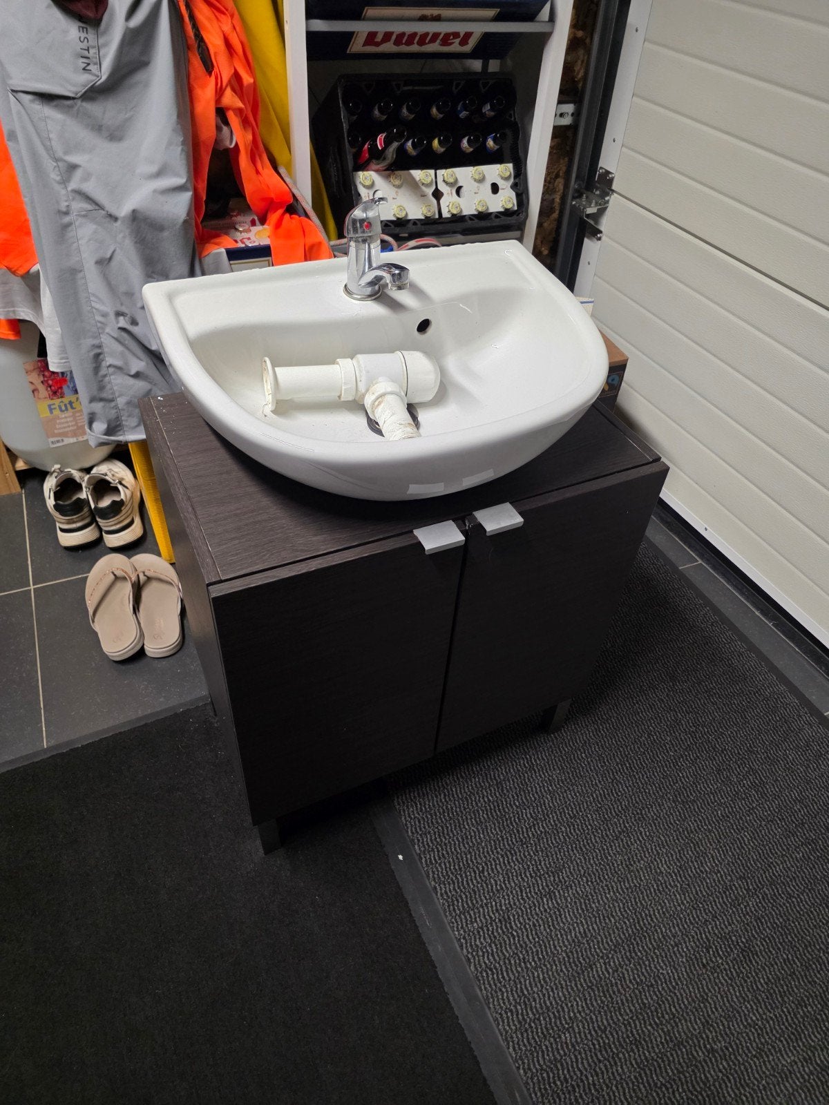 lavabo met mengkraan en kastje voor onder de lavabo, Ophalen, Gebruikt