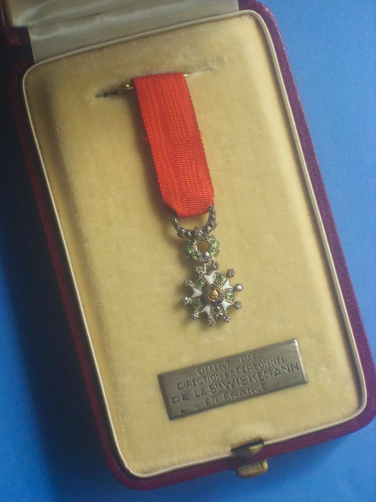 Bijou en or la Légion d'honneur conférée à Albin Wiskemann, Envoi, Autres, Ruban, Médaille ou Ailes