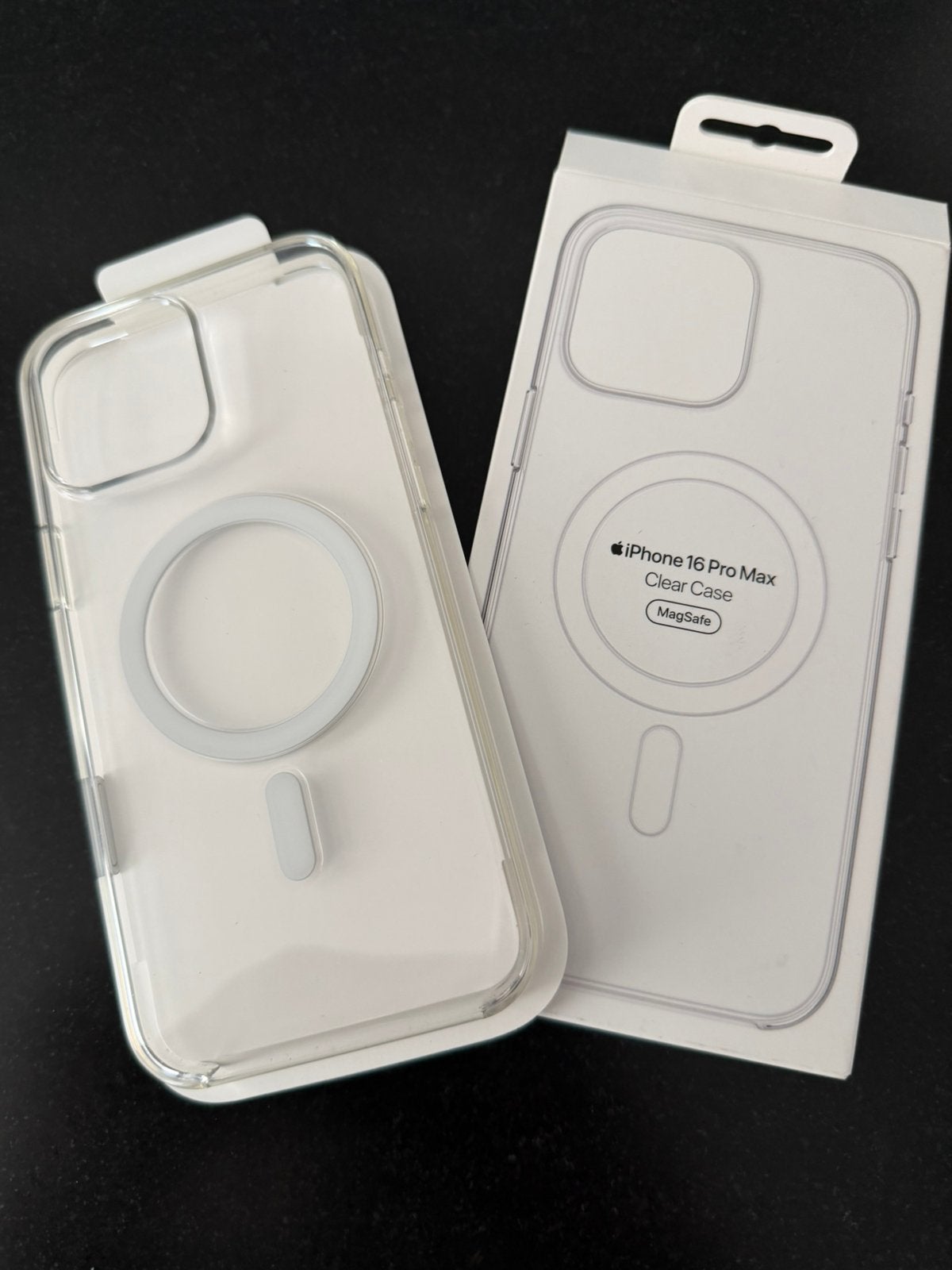 Coque officielle pour iPhone 16 Pro max parfaitement authent, Telecommunicatie, Mobiele telefoons | Hoesjes en Screenprotectors | Apple iPhone