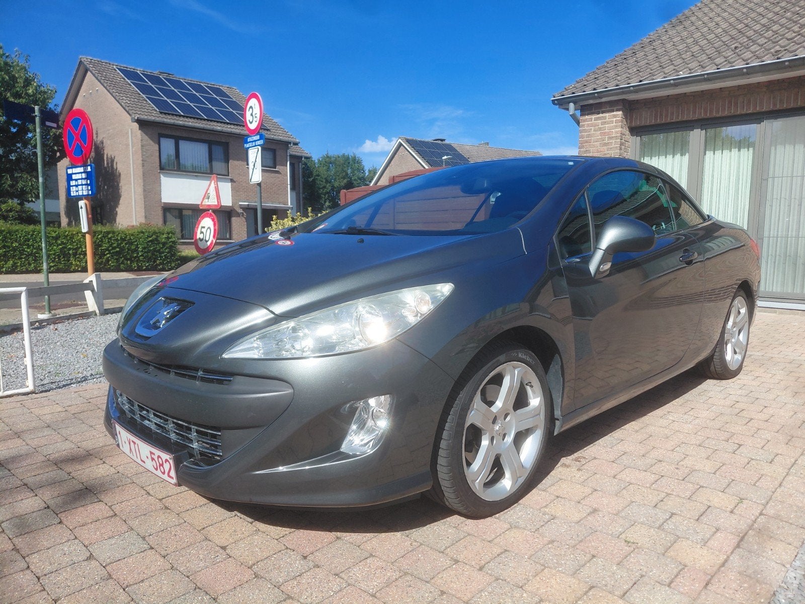 Peugeot 308cc cabrio airco, Autos, Peugeot, Cuir, Boîte manuelle, Noir, Particulier