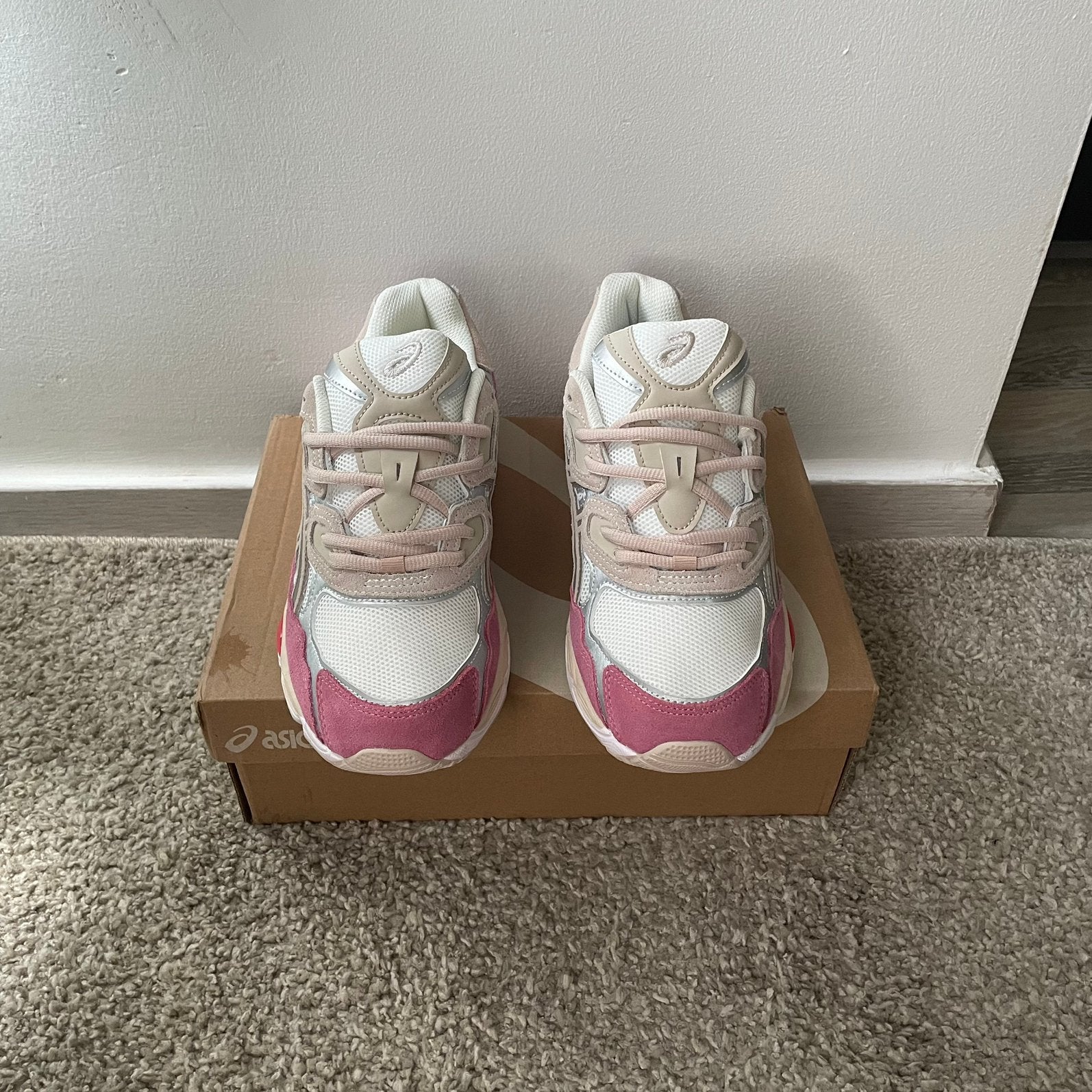 Asics, Ophalen, Nieuw