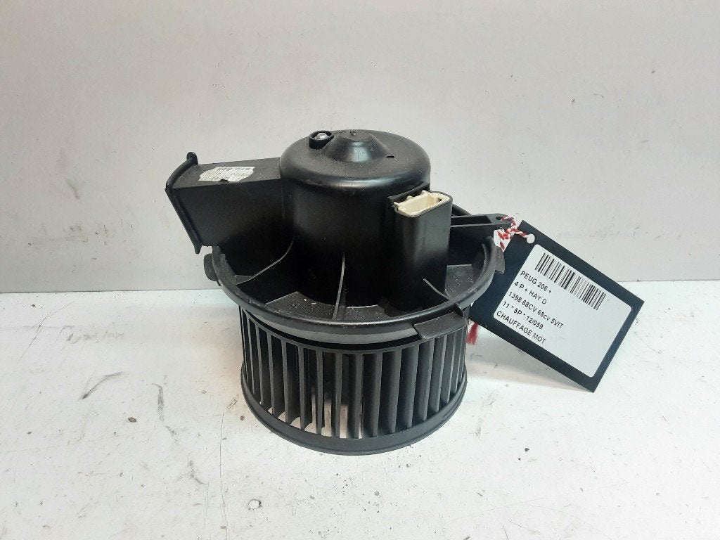 RADIATEUR MOTEUR Peugeot 206+ (2L / M) (01-2009/08-2013), Autos : Pièces & Accessoires, Kontakt-peugeot@peugeot.com, Utilisé, Peugeot Deutschland GmbH