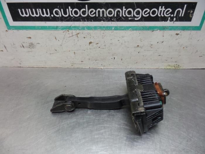 Butée 4portes avant droite d'un BMW X5 (X5 00-), -, Utilisé, -, Enlèvement ou Envoi