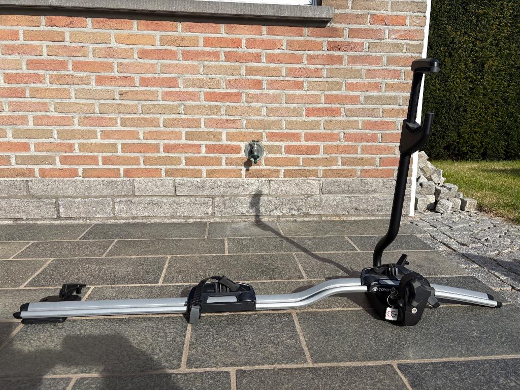 Thule Proride 598 dakfietsdrager - 1 fiets, Autos : Divers, Porte-vélos, Enlèvement, 1 vélo, Comme neuf, Galerie de toit