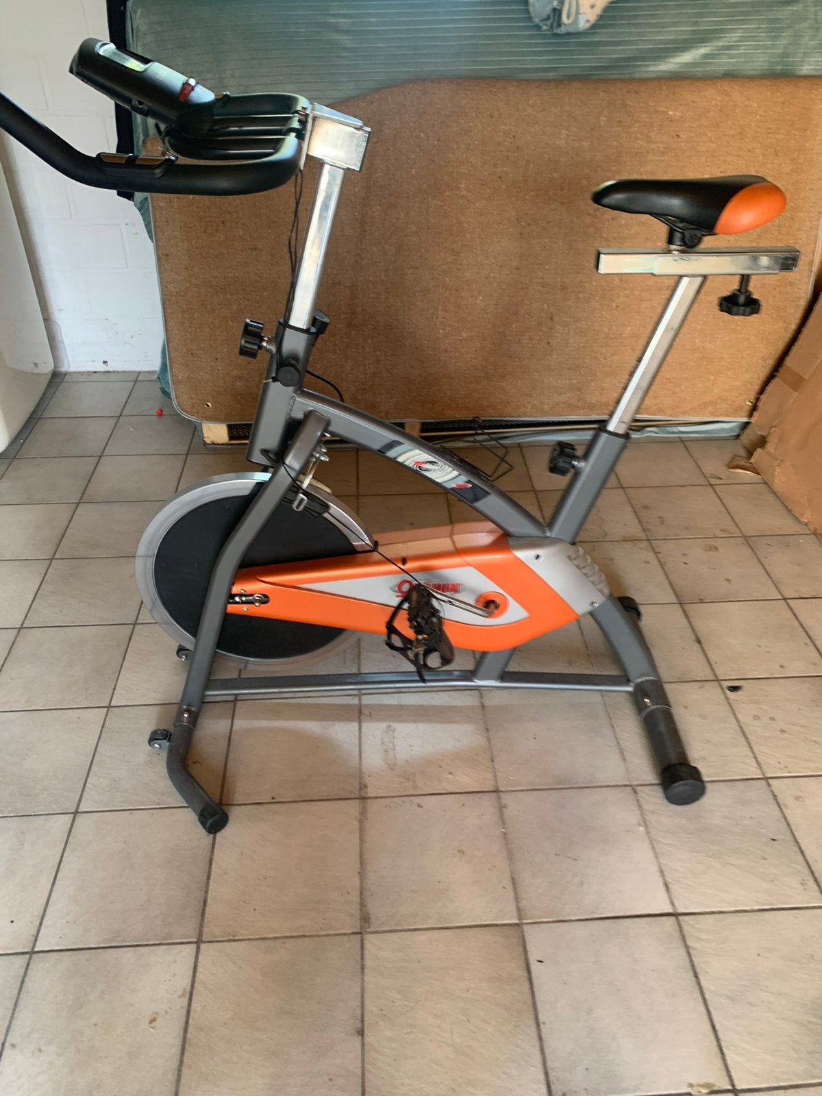 Spinning fiets / hometrainer in degelijke staat, Ophalen, Gebruikt, Hometrainer