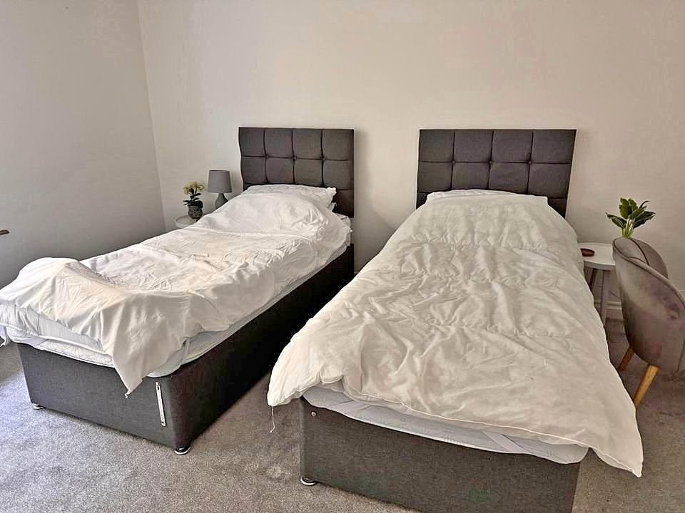 Vente urgente : Nouvel ascenseur avec nouveau matelas 90/200, Hoogslaper of Stapelbed, Nieuw, Ophalen of Verzenden, 100 cm of meer
