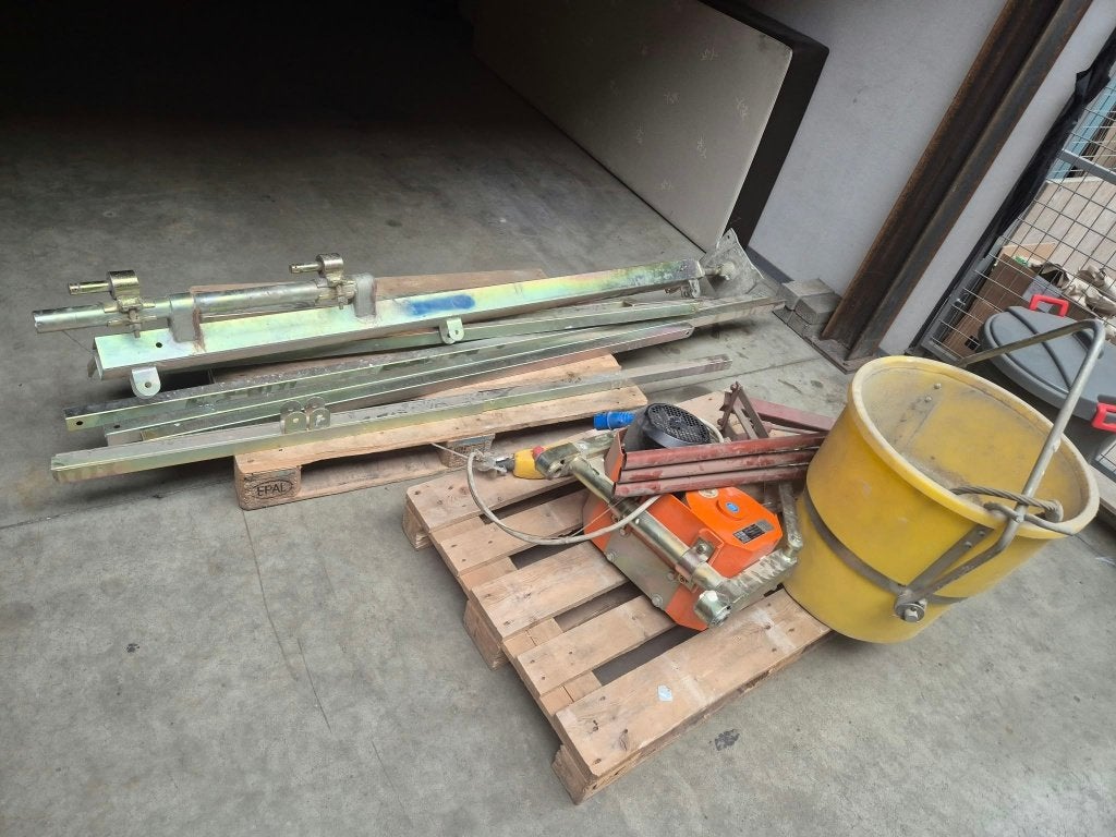 Bouwtakel Iori DM 300, Enlèvement, Comme neuf, Ascenseur de chantier