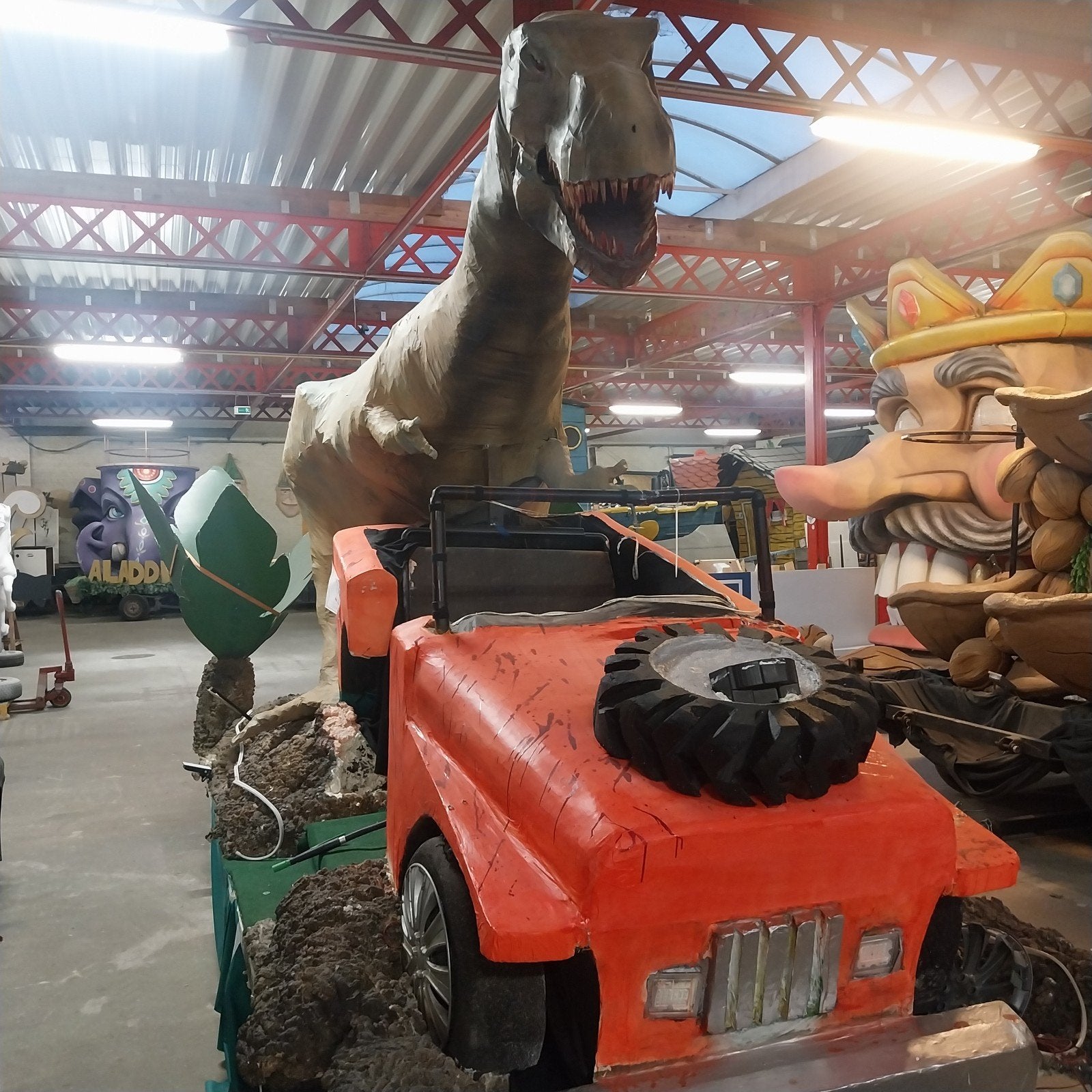dinos voor jurasssic  park  voor praalwagen, Tickets en Kaartjes