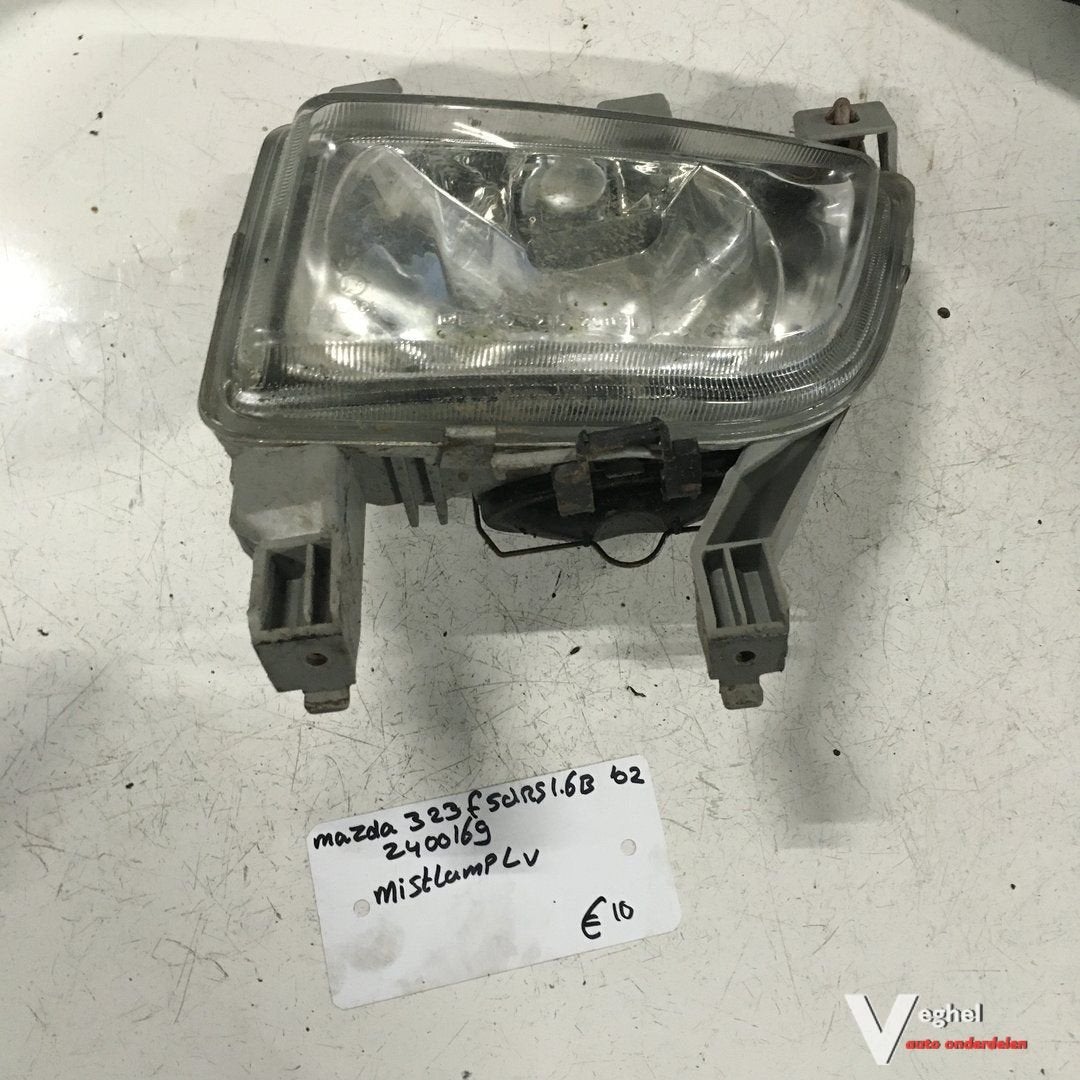 Mazda 323F 5drs 1.6 B 2002 Wagennr 2400169Mistlamp Linksvoor, -, Utilisé, -, -