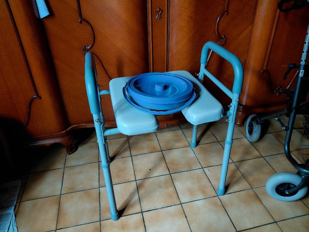 Toiletstoel, Diversen, Ophalen, Zo goed als nieuw