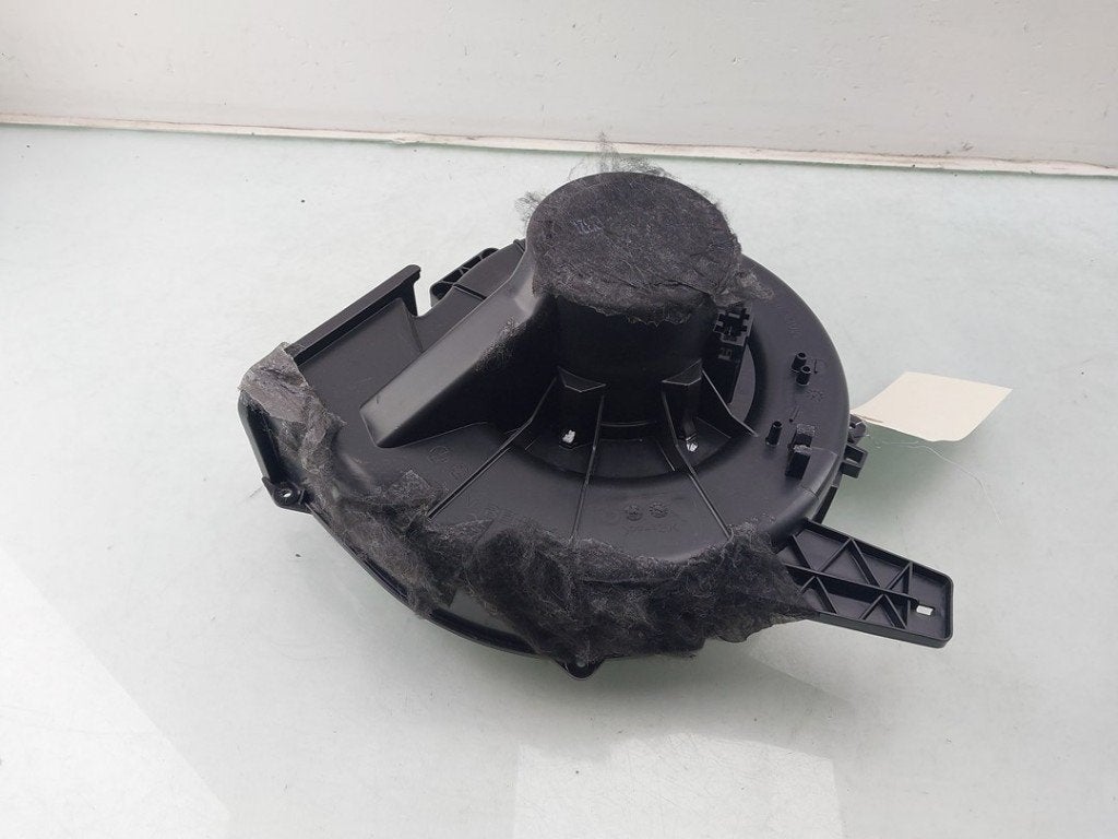KACHEL VENTILATORMOTOR Skoda Fabia III Combi (NJ5), Gebruikt, Skoda