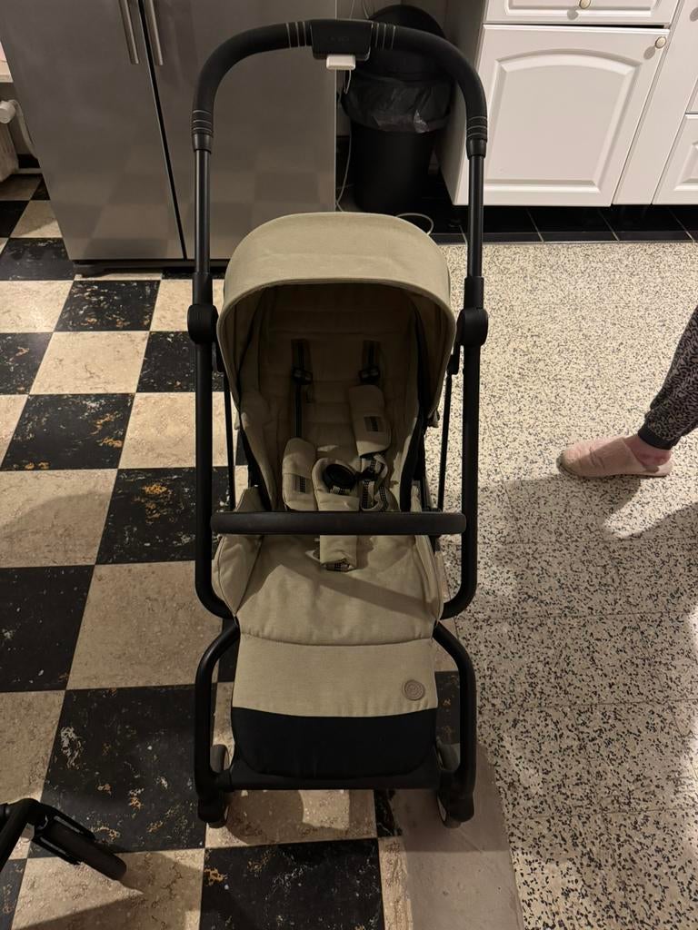Poussette complète cybex eezy s twist 2, Enlèvement, Comme neuf, Ombrelle