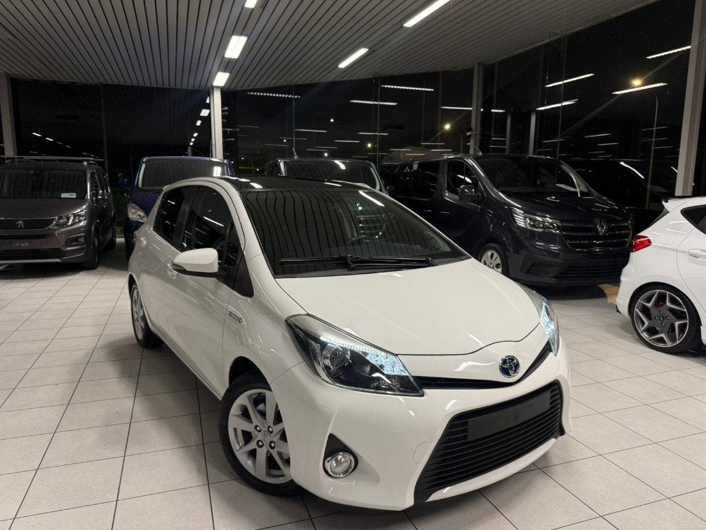 Toyota Yaris 1.5 Hybrid/Benzine 55kW Automaat Euro 5, Automaat, Euro 5, Leder, Bedrijf