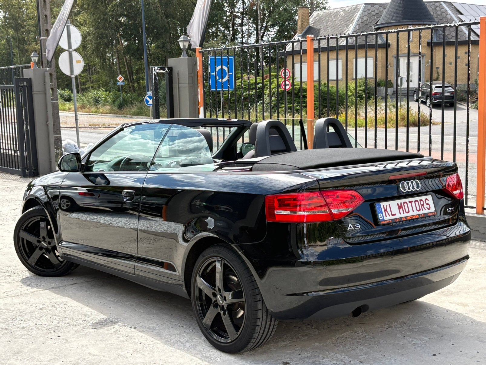 AUDI A3 CABRIOLET 1.2 TSI ESSENCE 2011 115 000KM CARPASS, Autos, Euro 5, Achat, Entreprise, Cabriolet