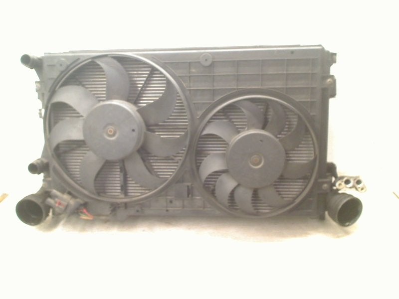 RADIATEUR EAU pakket Volkswagen Golf VI (5K1) (1K0959455CT), Volkswagen, Volkswagen AG, Utilisé, Kundenbetreuung@volkswagen.de