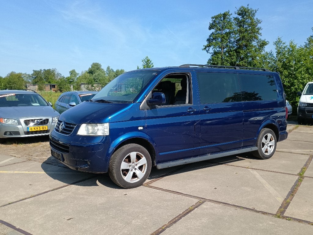 VW Transporter T5 2,5 TDI automaat, Auto's, Volkswagen, Lederen bekleding, 2500 kg, Diesel, Particulier